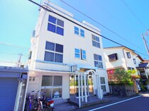 静岡鉄道静岡清水線 県立美術館前駅 3階建 築33年の外観写真