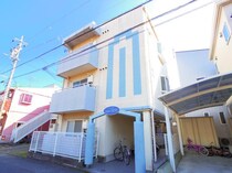 静岡鉄道静岡清水線 県立美術館前駅 3階建 築33年の外観写真