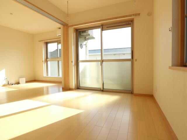 新静岡駅 バス17分　瀬名川一丁目下車：停歩3分 2階の居室