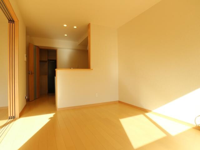 新静岡駅 バス17分　瀬名川一丁目下車：停歩3分 2階の居室