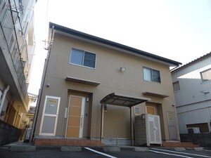ロイヤルカーサ中村外観写真