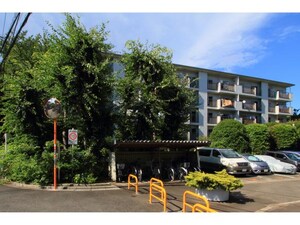 給田西住宅３号棟外観写真