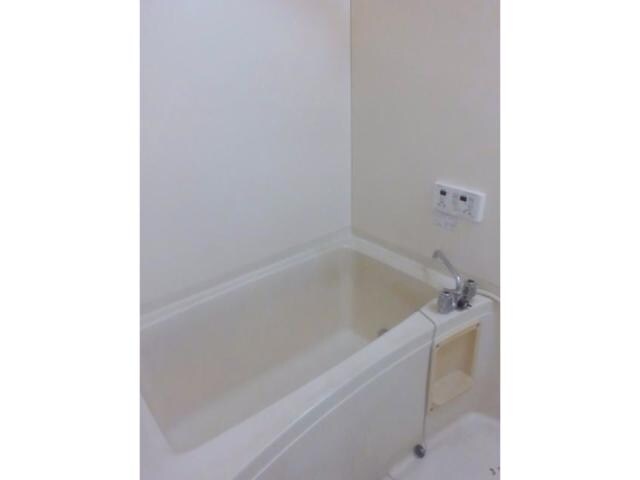 物件内観写真18　(追い焚き機能付きバス)