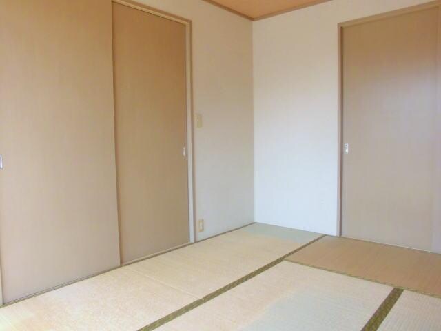 物件内観写真5　(和室)