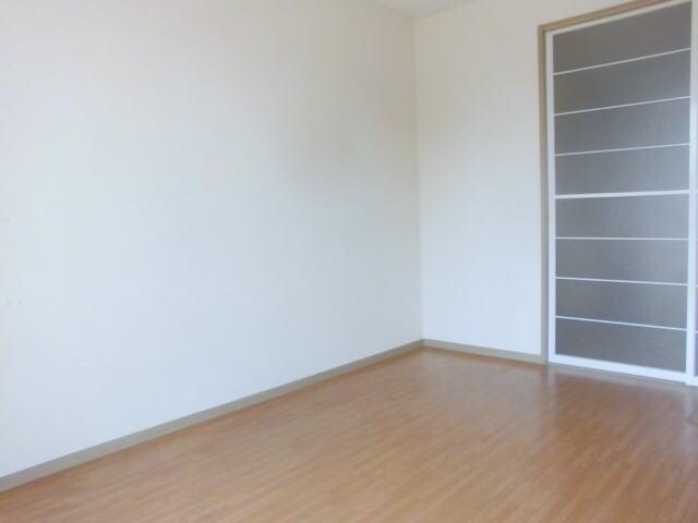 物件内観写真10　(洋室)
