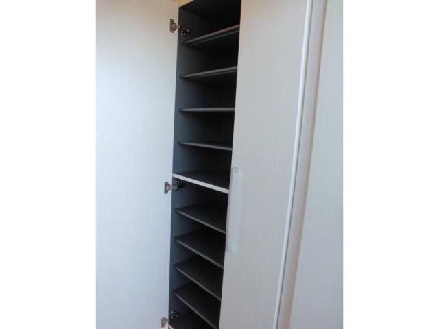 物件内観写真18　(トールタイプシューズボックス)