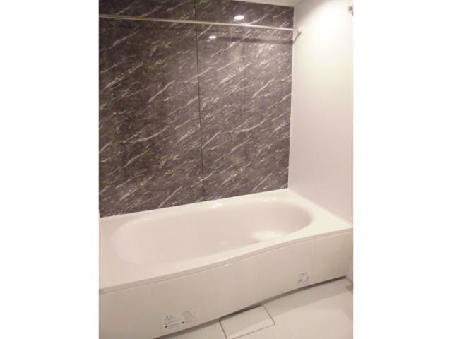 物件内観写真15　(追い焚き、乾燥機能付きバス)