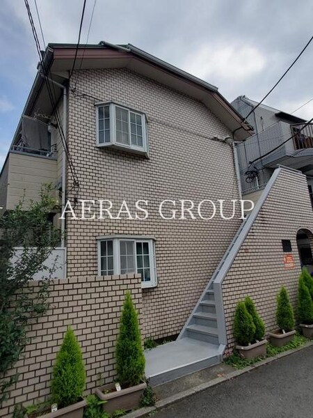 ライトハウス泉外観写真