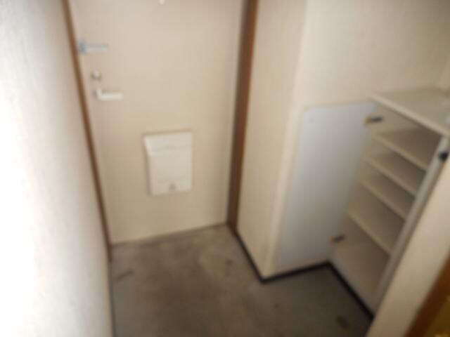 レジデンスフォーエバーの玄関周り