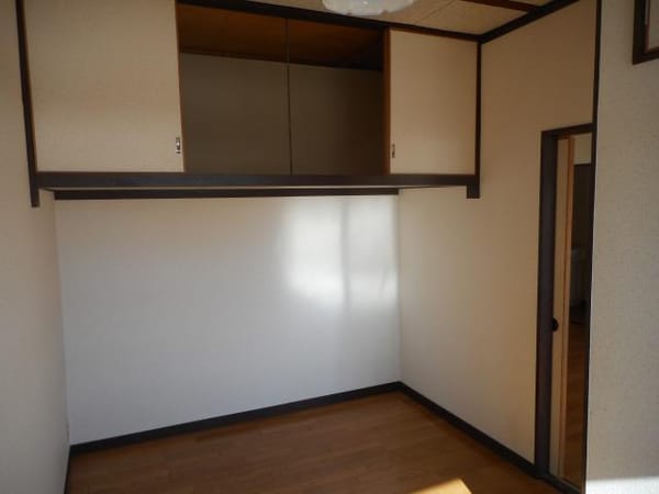 居室(吊り棚付（南西の部屋）)