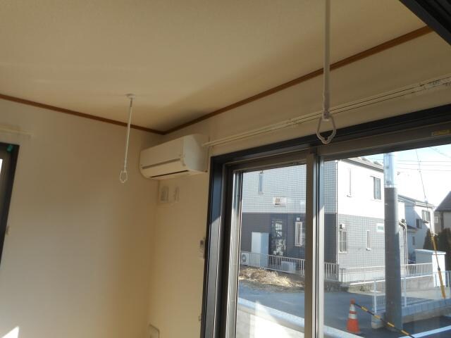 物件内観写真13　(室内物干し)