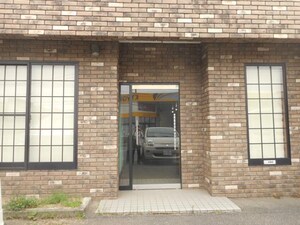 柏崎貸店舗外観写真