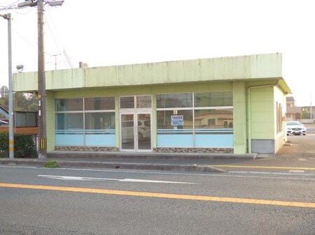 石田店舗外観写真