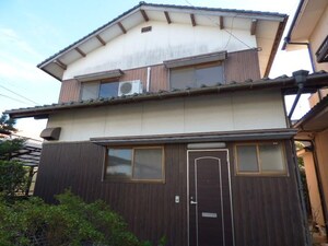 石田貸家外観写真