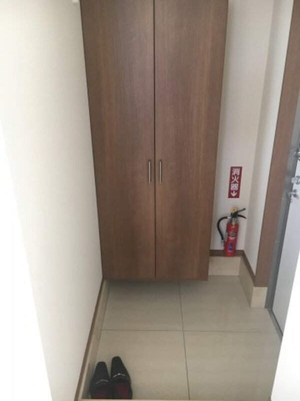 内装他