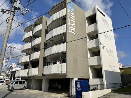 シャインパレス２外観写真