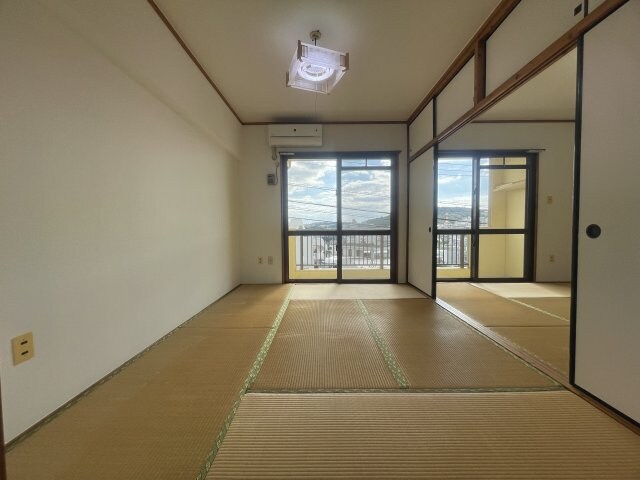 物件内観写真11　(※別部屋の写真になります。)