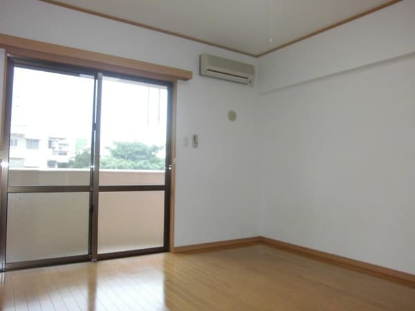 内装他(※写真は別部屋です。現況を優先とします。)