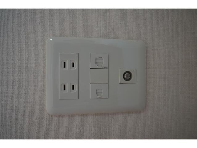 物件内観写真16　(インターネット使い放題)