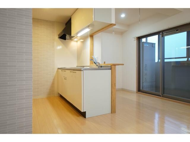 物件内観写真24　(室内物干し有)