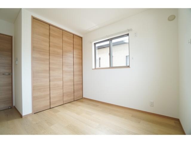 物件内観写真18　(5.4帖洋室)