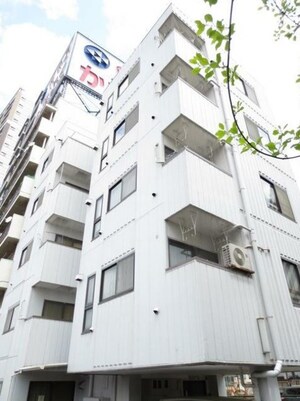 岡田ビル外観写真