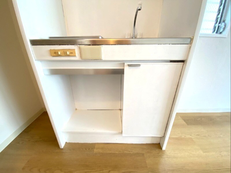 物件内観写真29　(キッチン　下部収納)