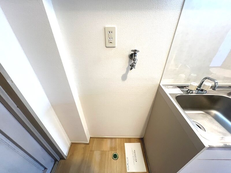 物件内観写真15　(洗濯機置き場)