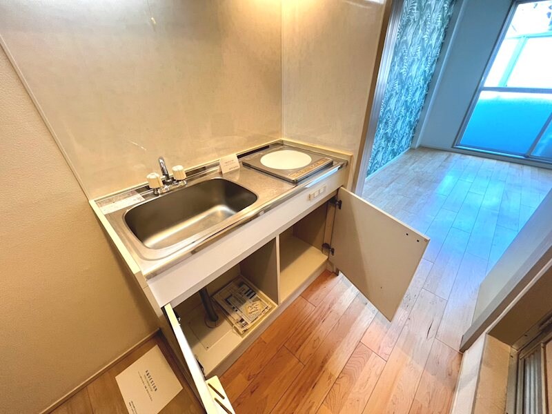 物件内観写真21　(キッチン　下部収納)