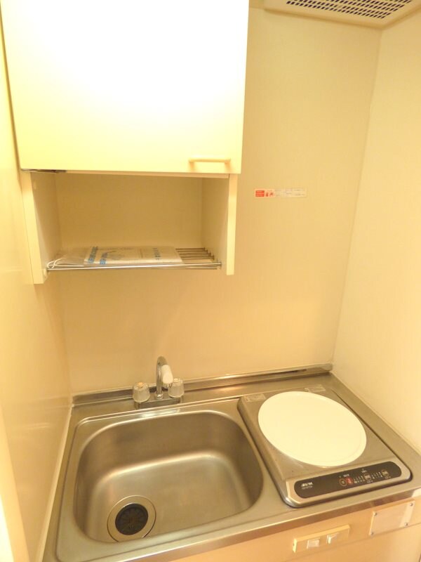 物件内観写真21　(キッチン　上部収納)