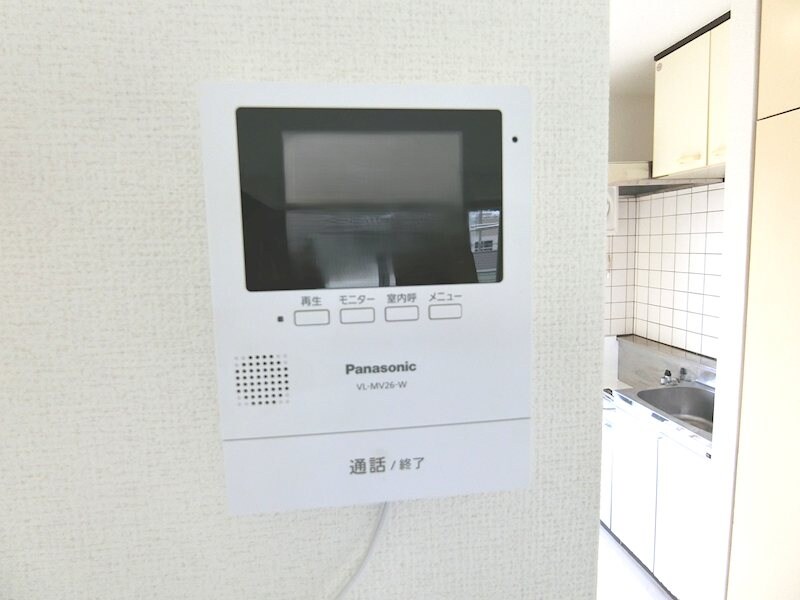 物件内観写真11　(来訪者の確認ができる安心のモニター付インターホン設置)