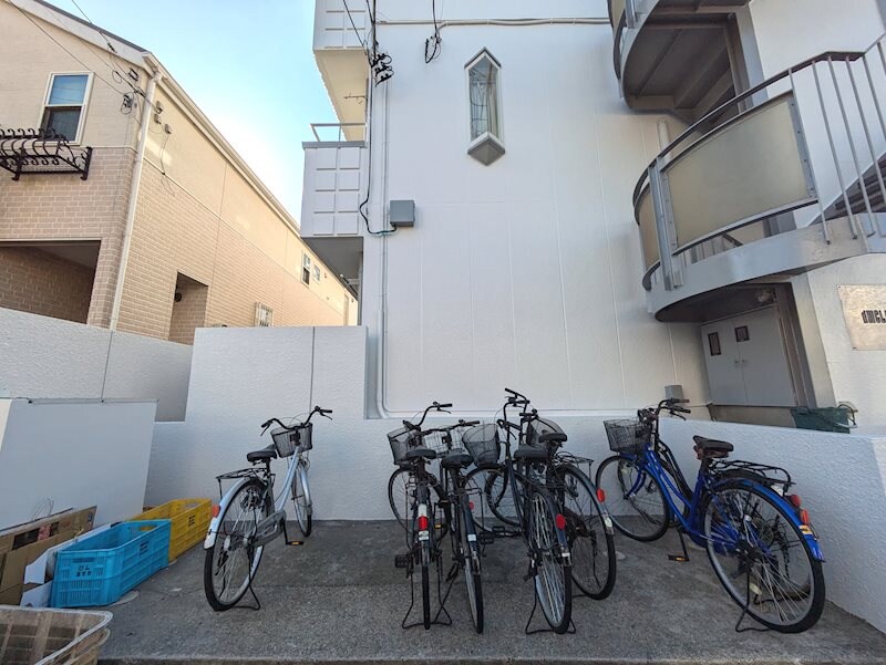 物件内観写真35　(駐輪場)