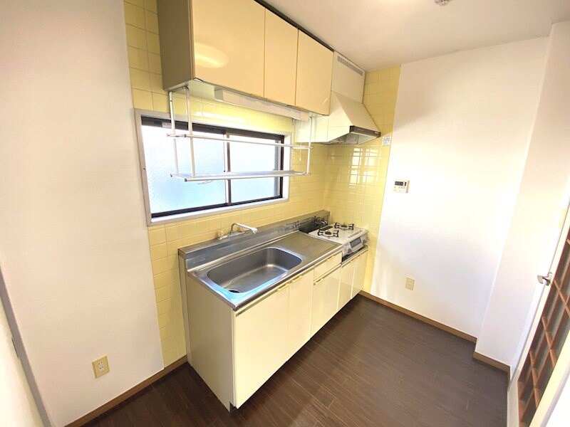 物件内観写真3　(2口ガスコンロ設置可)