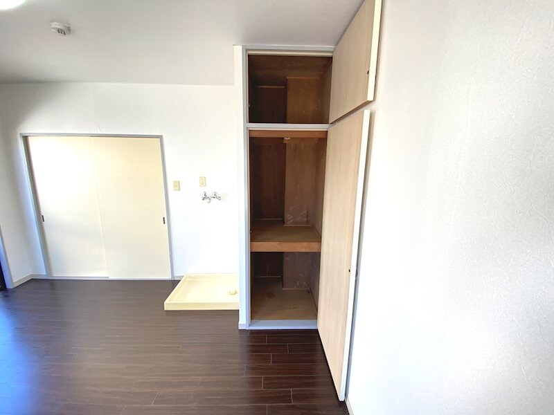 物件内観写真10　(洋室　クローゼット)