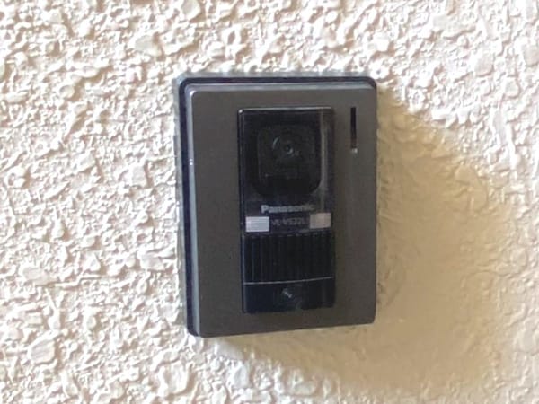 玄関(玄関　モニター付インターホン設置)