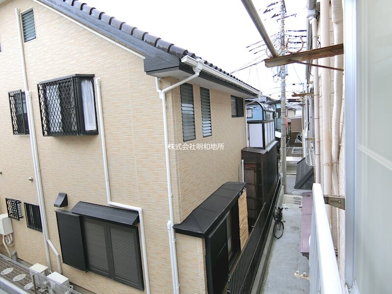 物件内観写真14　(眺望、室外に物干しあり)