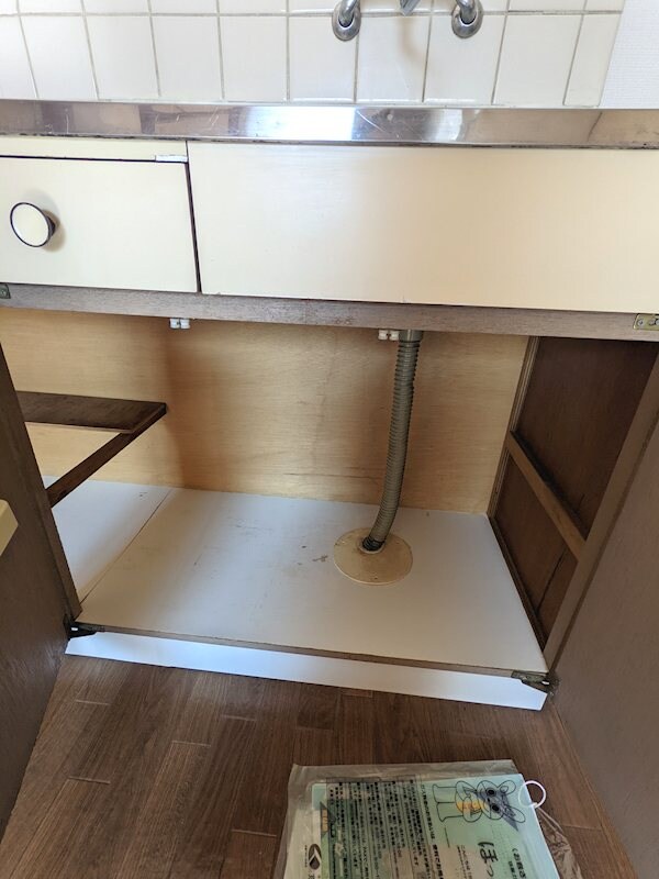 物件内観写真19　(キッチン　流し台　下部収納)