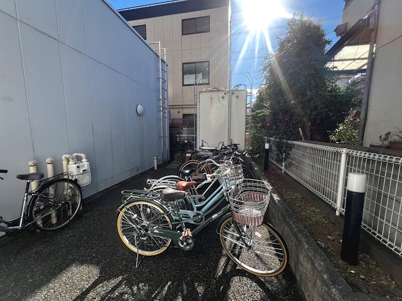 物件内観写真35　(駐輪場)
