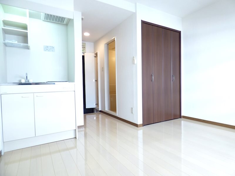 物件内観写真23　(洋室6.7帖)