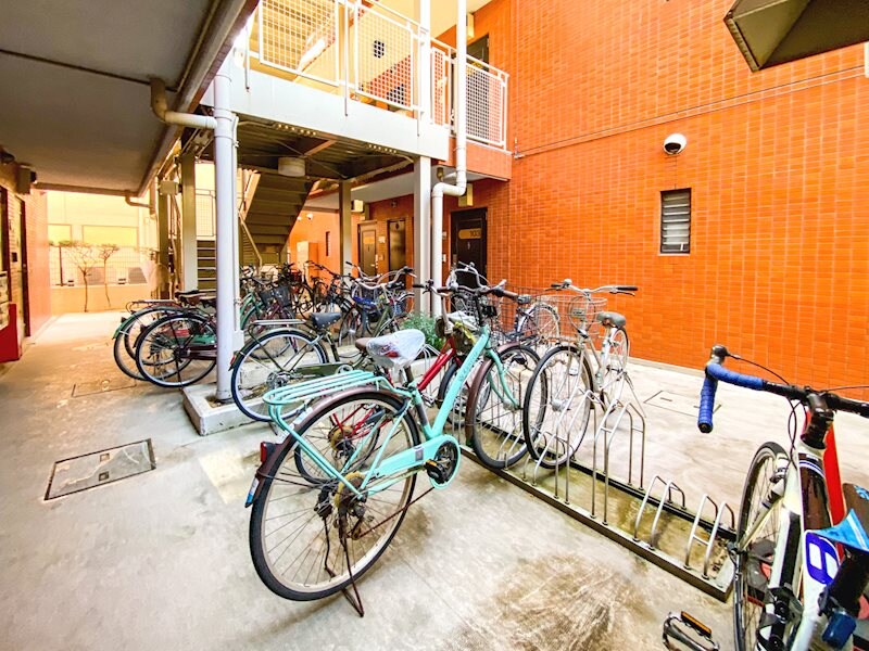物件内観写真30　(駐輪場)