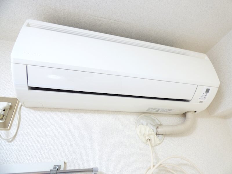 物件内観写真31　(洋室　エアコンは要確認)