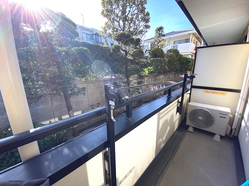 物件内観写真8　(バルコニー　※他部屋の参考写真です)