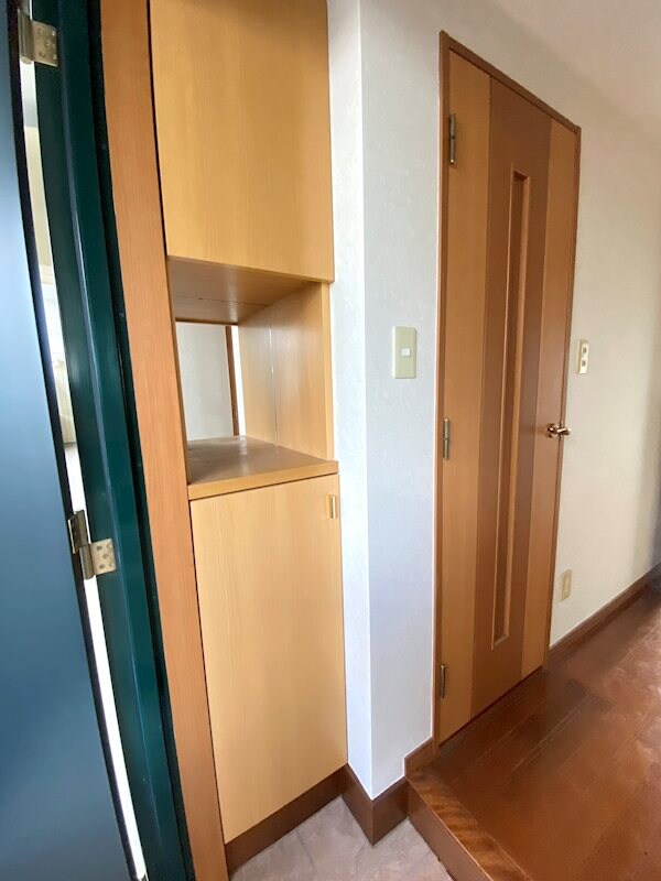 物件内観写真15　(玄関　シューズBOX　※他部屋の参考写真です)