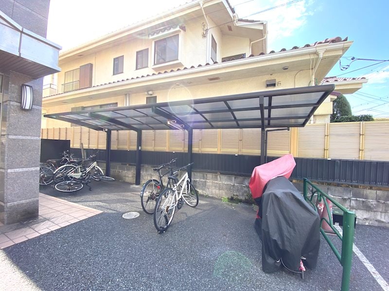 物件内観写真28　(駐輪場)