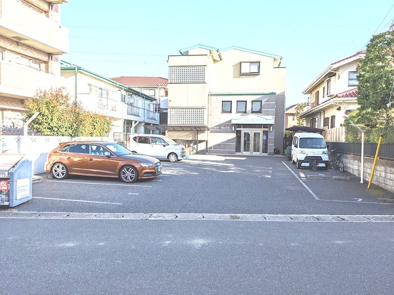 物件内観写真30　(敷地内にグレイス駐車場（月極）あり（別途契約、空き要確認）)