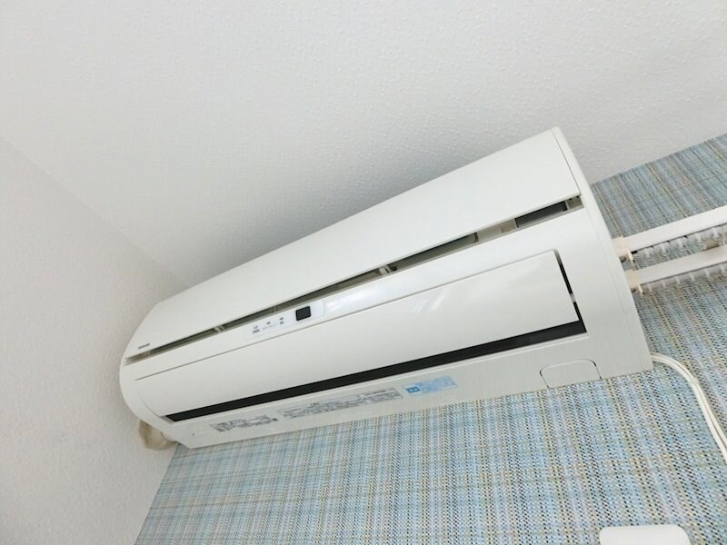 物件内観写真10　(洋室　エアコン設置　※他部屋の参考写真です)