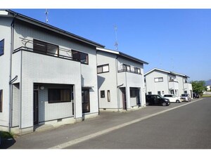 ファーストハウス外観写真