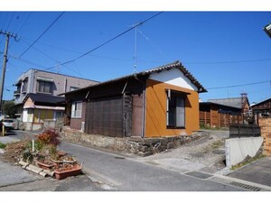 玉津上貸家外観写真