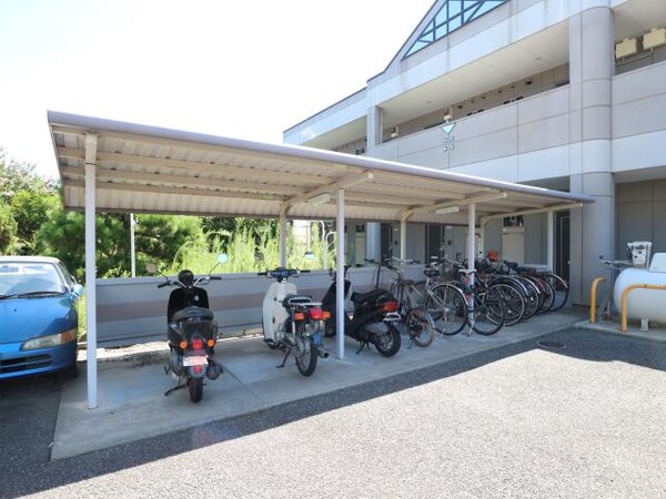 駐輪場