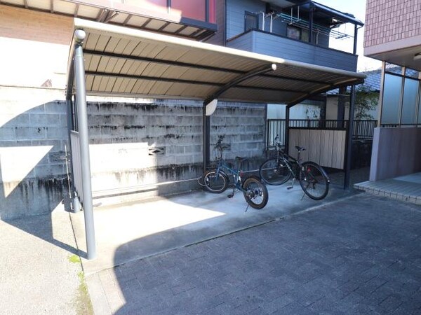 駐輪場